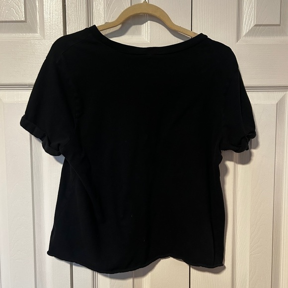 🖤 Wild Fable Cropped Raw Hem Tee Size L - Picture 4 of 7